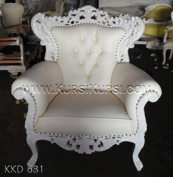 Kursi Sofa Ukiran Duco Putih KKD 681