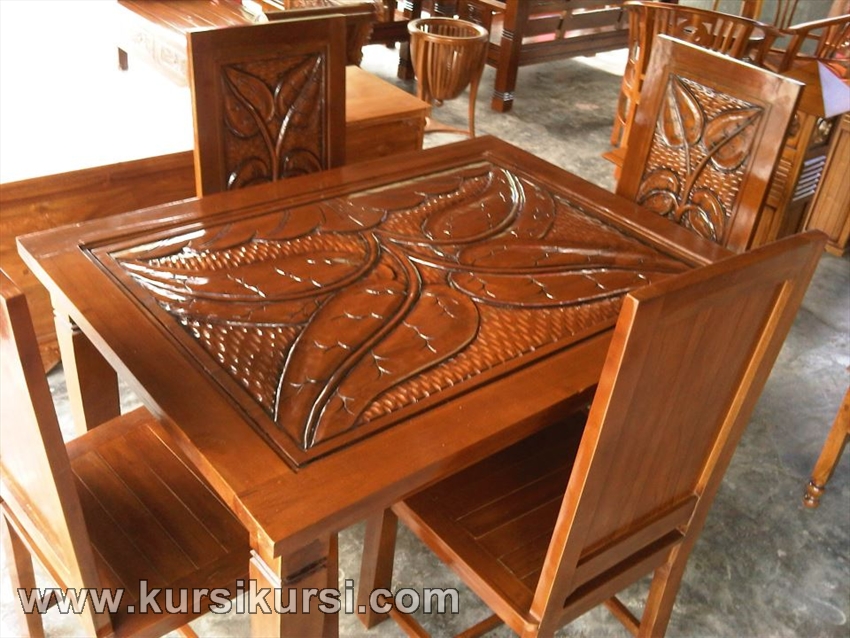 Set Kursi Makan Ukiran Daun Kayu Jati