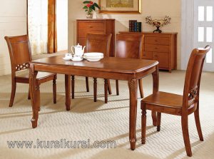 Meja Makan Minimalis Set